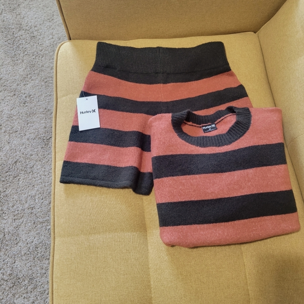 Hurley Women Short Set-Burnt Orange & Black